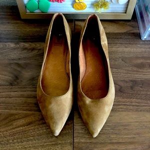 Frye tan Flats